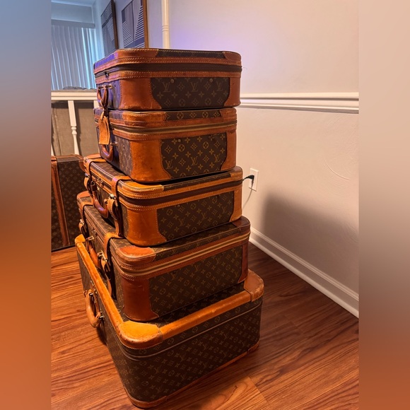 Louis Vuitton Brown and Tan Travel Bags - Picture 2 of 4